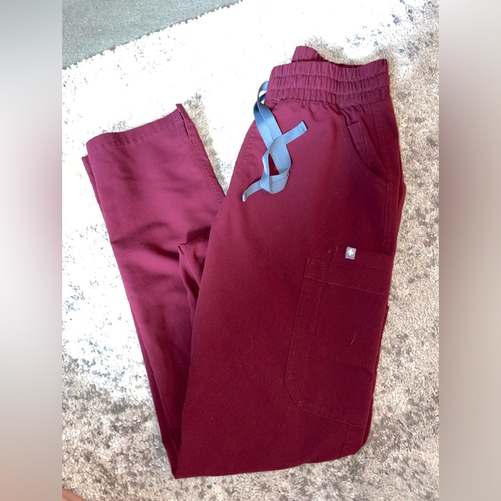 Figs Yola Skinny Pants and Rafaela Top SET